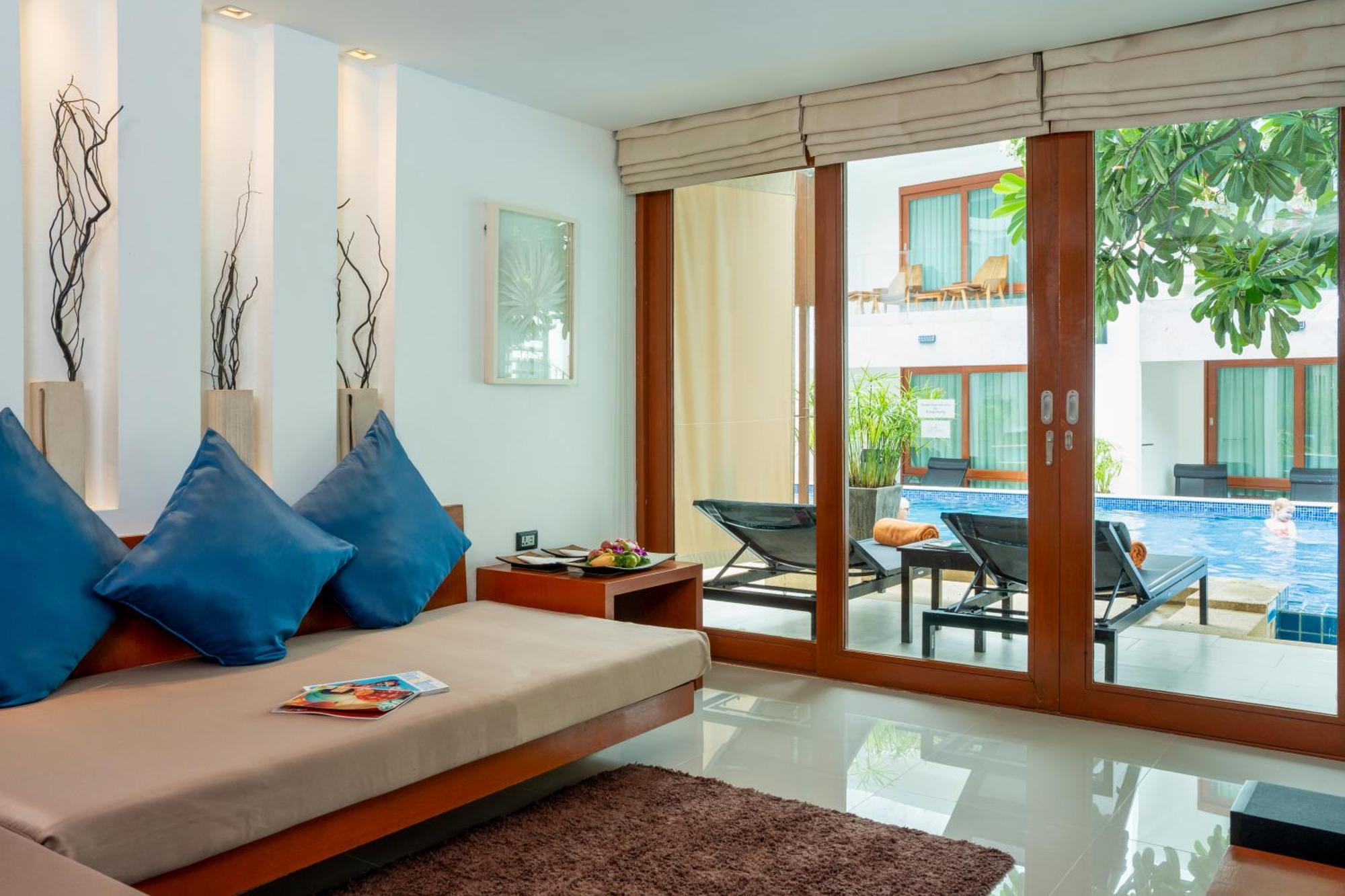 La Flora Resort Patong Exterior foto